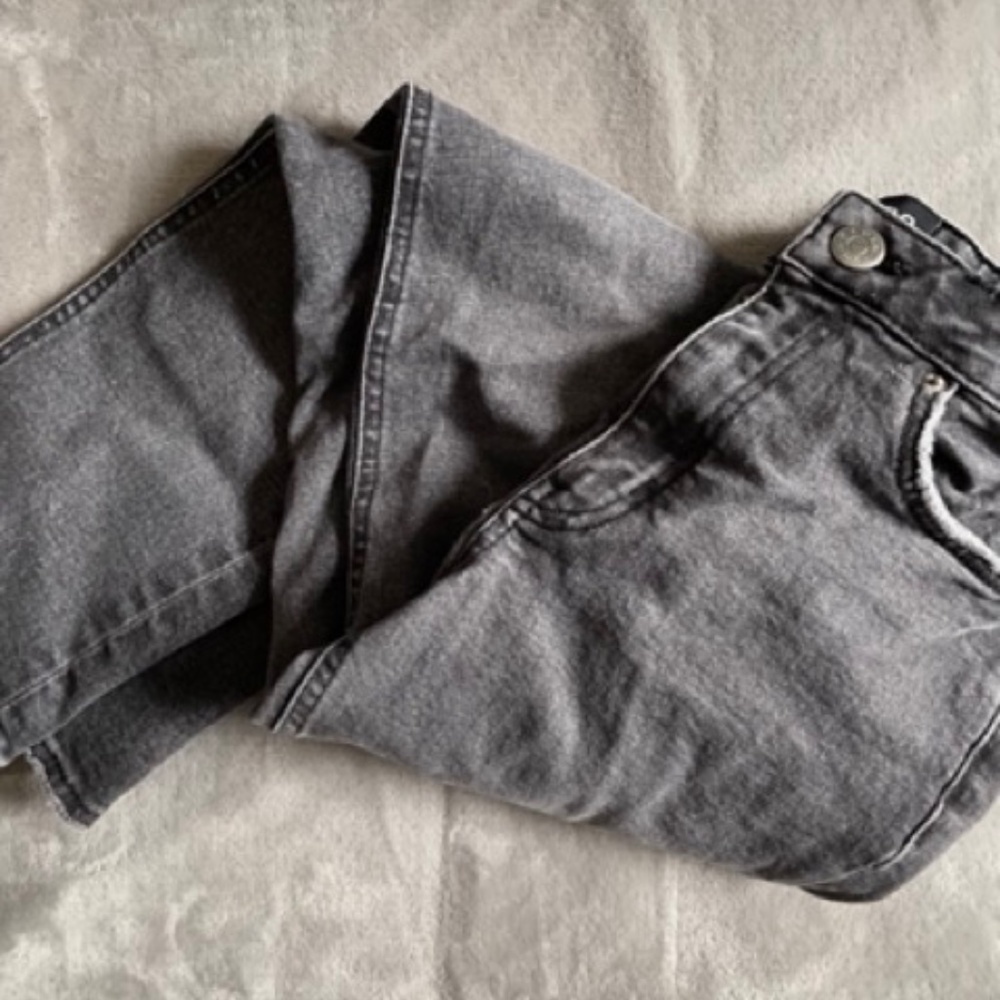 W25-‎ BDG Gray Hi-Rise Slim Straight Women's Jeans